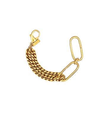 Le bracelet Lafayette fabriqué à Paris, est un mélange de gourmette et maillon plus large afin de twister le bracelet gourmette classique